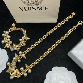 Picture of Versace Sets _SKUVersacesuits06cly2917190